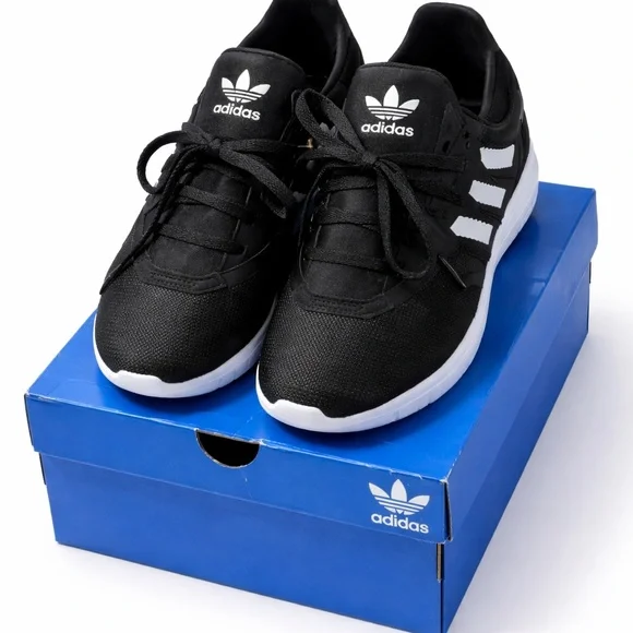 NWT* Kids Adidas Flex Sneakers - Picture 2 of 4